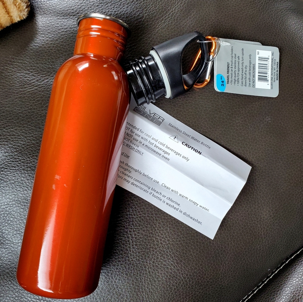 SILVER ONE Stainless Steel 24 Oz. Carrier (NWT)